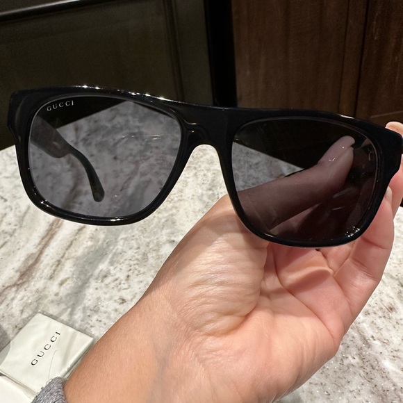 Authentic brand new Gucci sunglasses - Picture 5 of 8